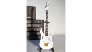 signature steve vai mini