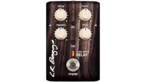 acoustic guitar delay pedal
